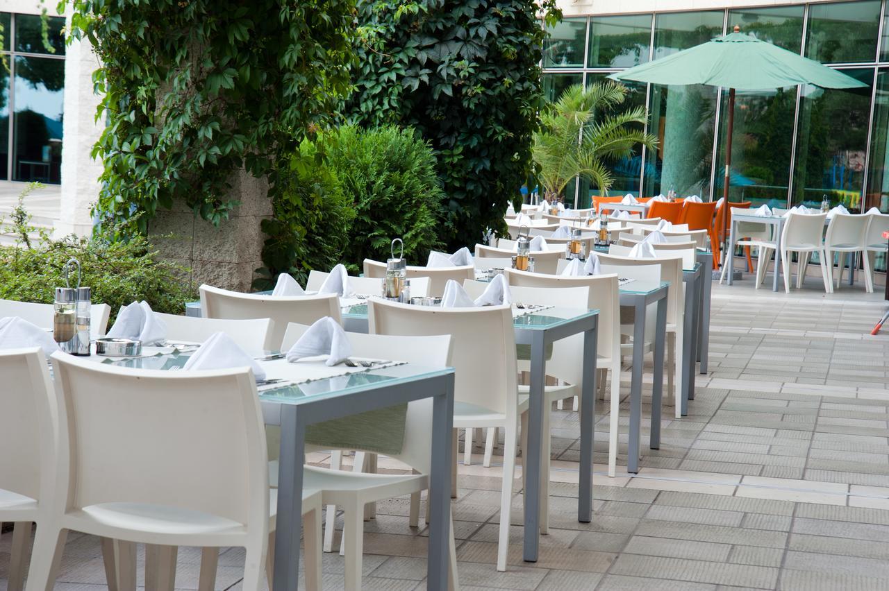 פרימורסקו Jeravi Club Hotel מראה חיצוני תמונה